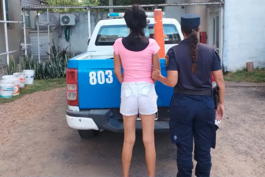 La joven detenida por amenazar a la familia