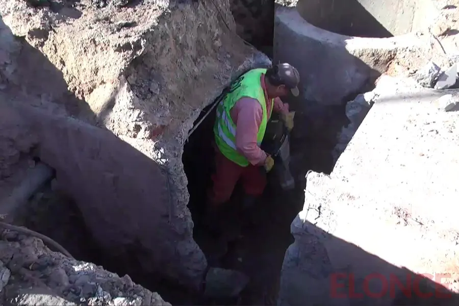 Obras sobre calle Italia (foto Elonce)