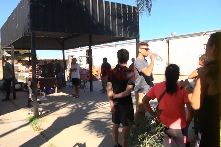 Clientes reclamaron materiales comprados en un corral&oacute;n de Oro Verde (foto Elonce)