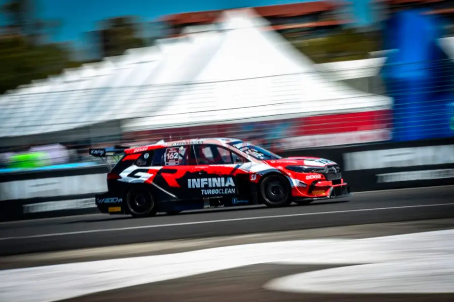 El auto del crespense en el TC 2000. Foto: Instagram de Emiliano Stang.