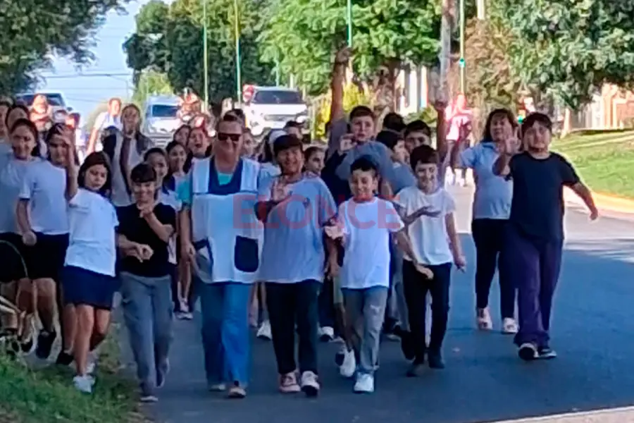 Alumnos visitaron Museo El C&oacute;ndor de San Benito (foto Elonce)