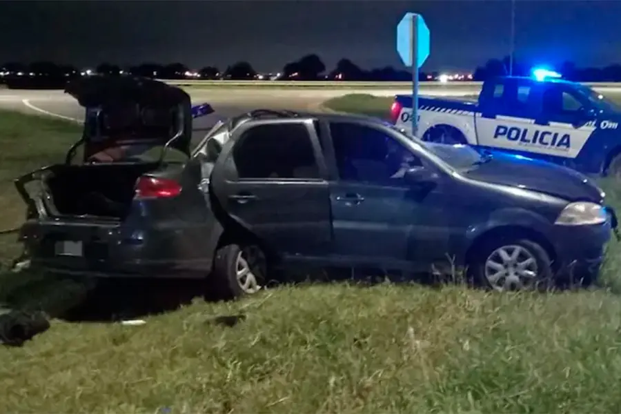 Impactante choque en C&oacute;rdoba con dos muertos y una mujer herida (foto La Voz)