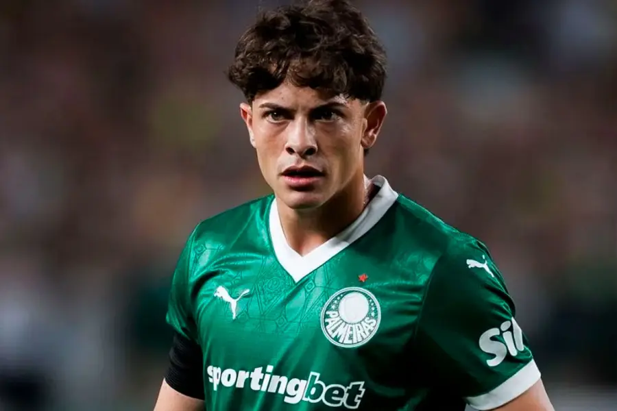 Agust&iacute;n Giay.