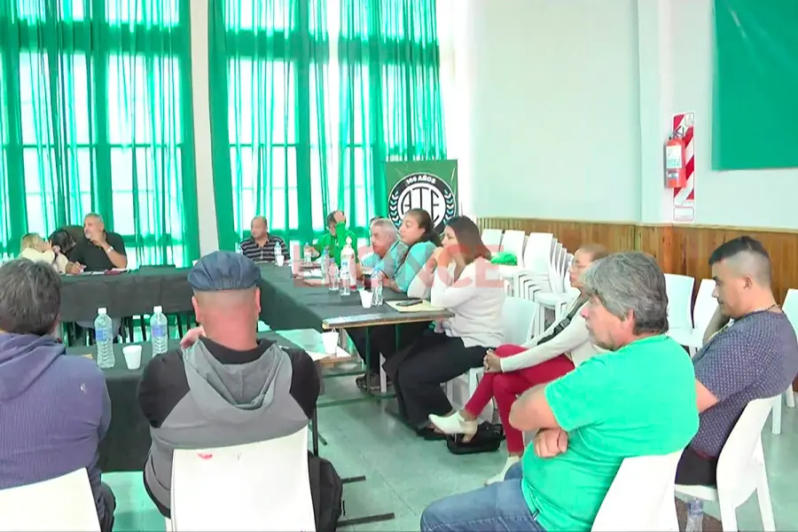 Asamblea de ATE Entre R&iacute;os (foto Elonce)