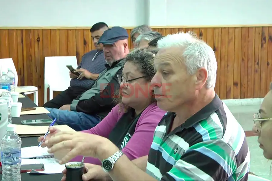 Asamblea de ATE Entre R&iacute;os (foto Elonce)