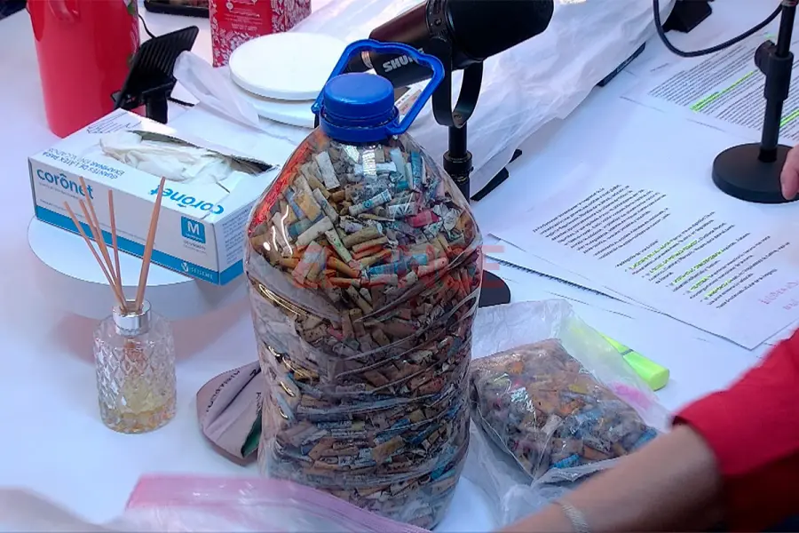 Parte de su trabajo. Foto: Elonce.