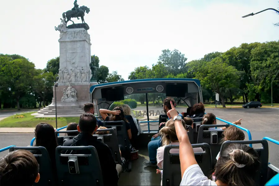 Paran&aacute; Bus Tur&iacute;stico (foto Municipalidad de Paran&aacute;)