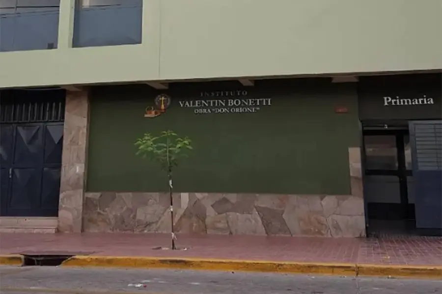 La escuela Valent&iacute;n Bonetti