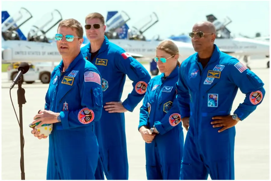 La tripulaci&oacute;n de Artemis II