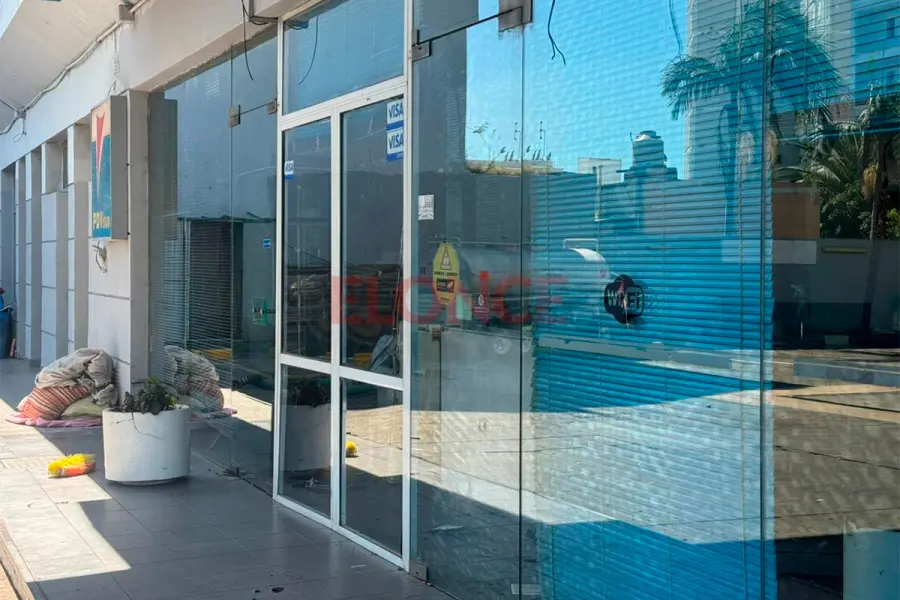 Cerr&oacute; una estaci&oacute;n de servicios de Paran&aacute; (foto Elonce)