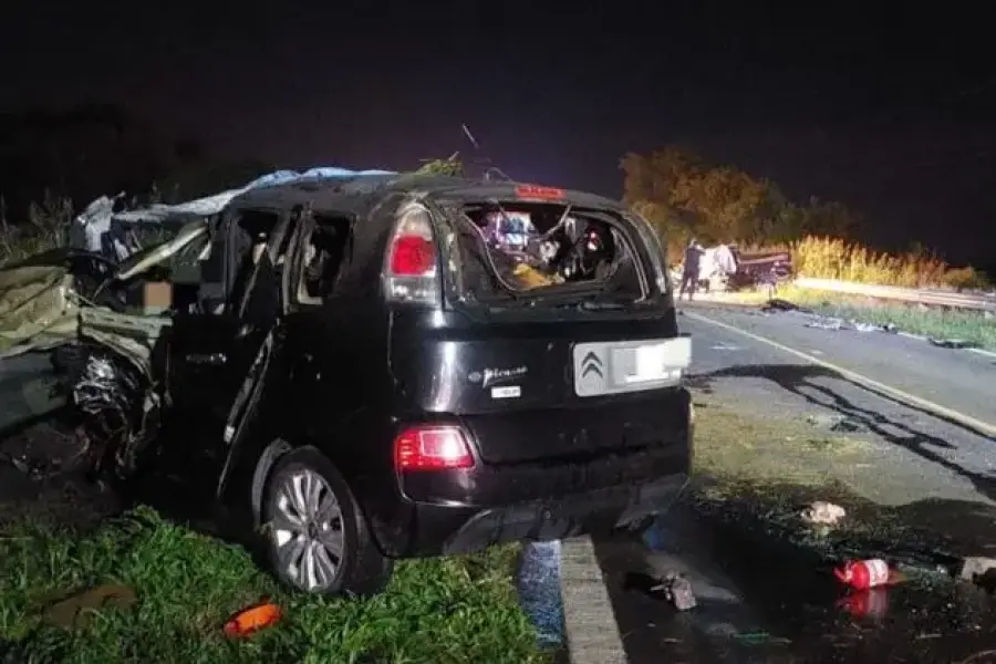 Fatal choque frontal en C&oacute;rdoba (foto La Voz)