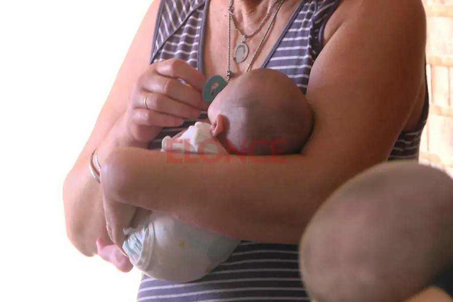 Uno de los trillizos nacidos en Paran&aacute; (foto Elonce)