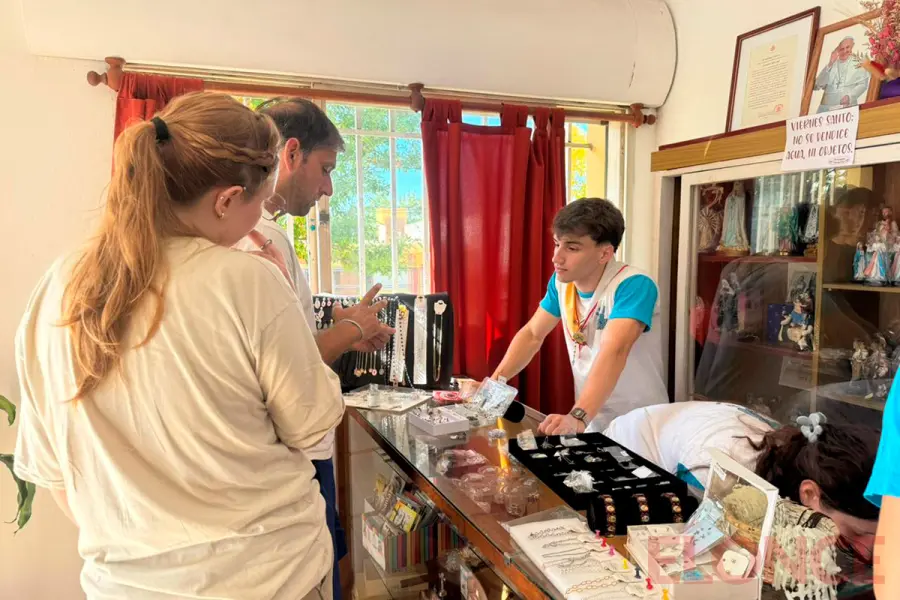 La santer&iacute;a de la parroquia Santa Ana (foto Elonce)