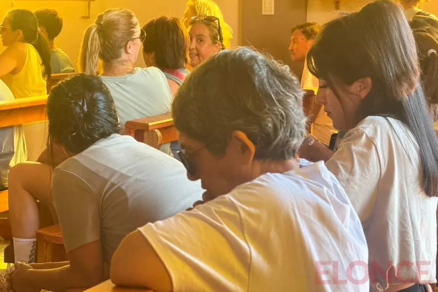 Recorrido por siete iglesias en Paran&aacute; (foto Elonce)