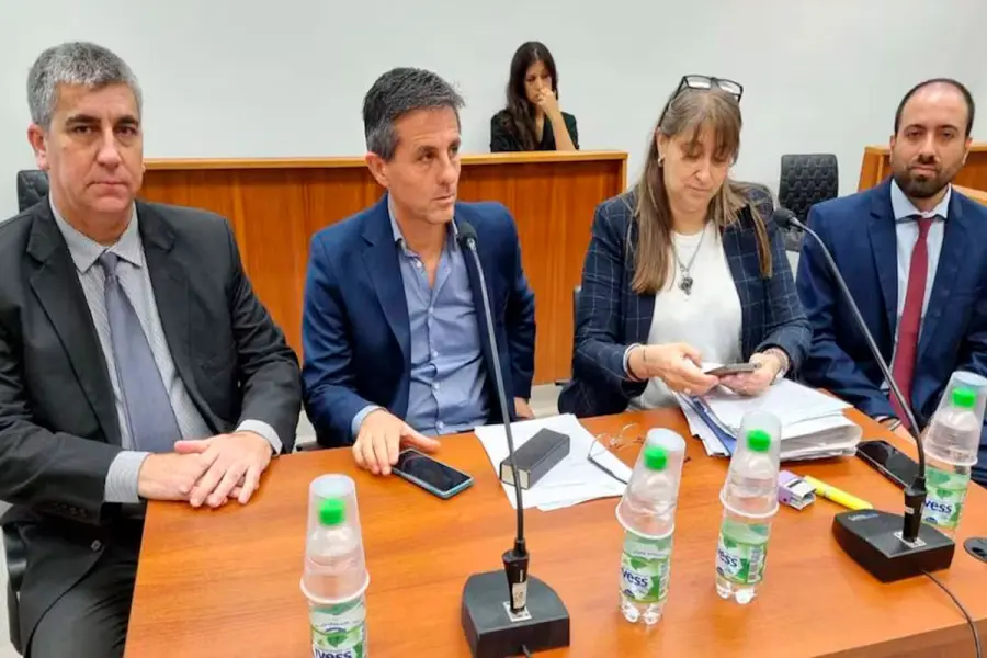 Los fiscales hablaron despu&eacute;s de la audiencia de imputaci&oacute;n. (Uno Santa Fe).
