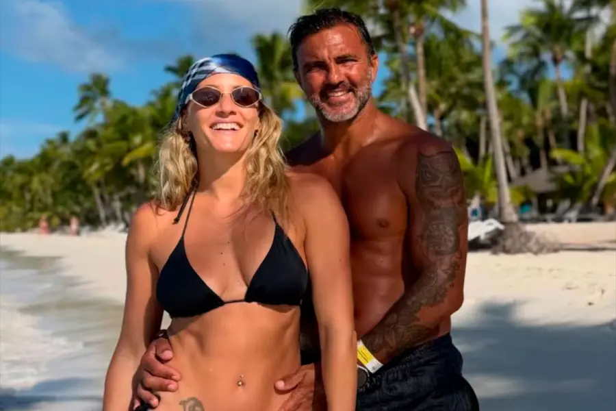 Fabi&aacute;n Cubero y Mica Viciconte, en el para&iacute;so. (Foto: instagram/fabiancuberooficial)