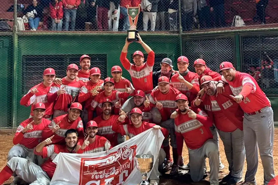 Talleres campe&oacute;n del Nacional de Clubes de s&oacute;ftbol.