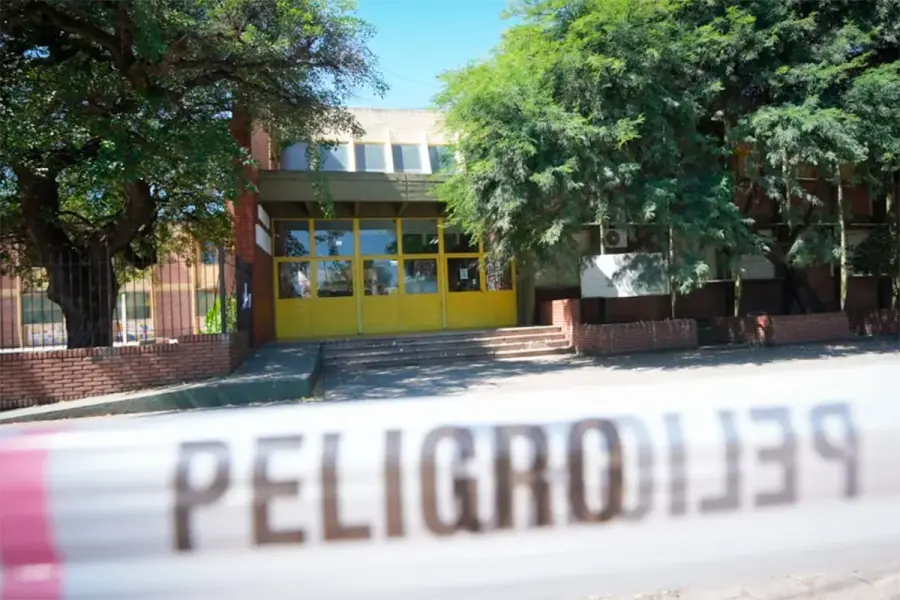 Escuela N&deg; 40 de San Crist&oacute;bal, en Santa Fe (foto Aire de Santa Fe)