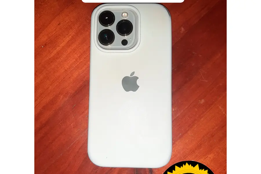 El IPHONE 16PRO secuestrado a alumna de La Paz (foto Polic&iacute;a de Entre R&iacute;os)