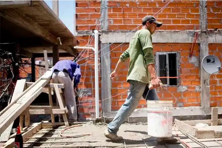 Informalidad laboral en Argentina: el 43% de los trabajadores fuera del sistema al cierre del 2025
