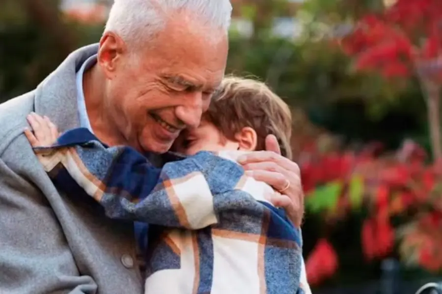 Alberto Cormillot y su hijo.