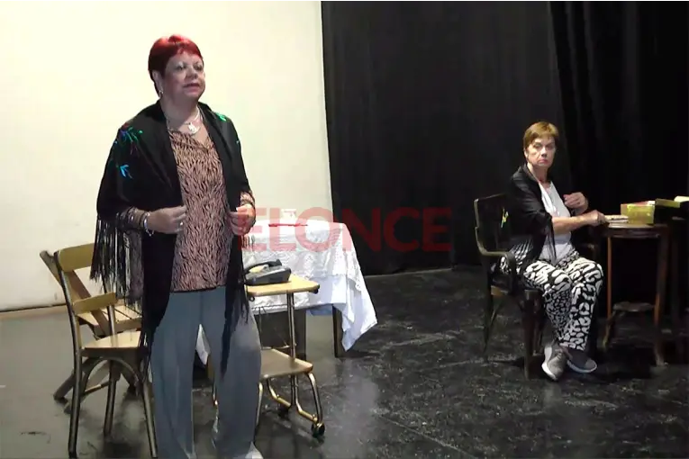 A la hora de llorar, el mismo pañuelo se presenta en La Hendija con nueva versión teatral