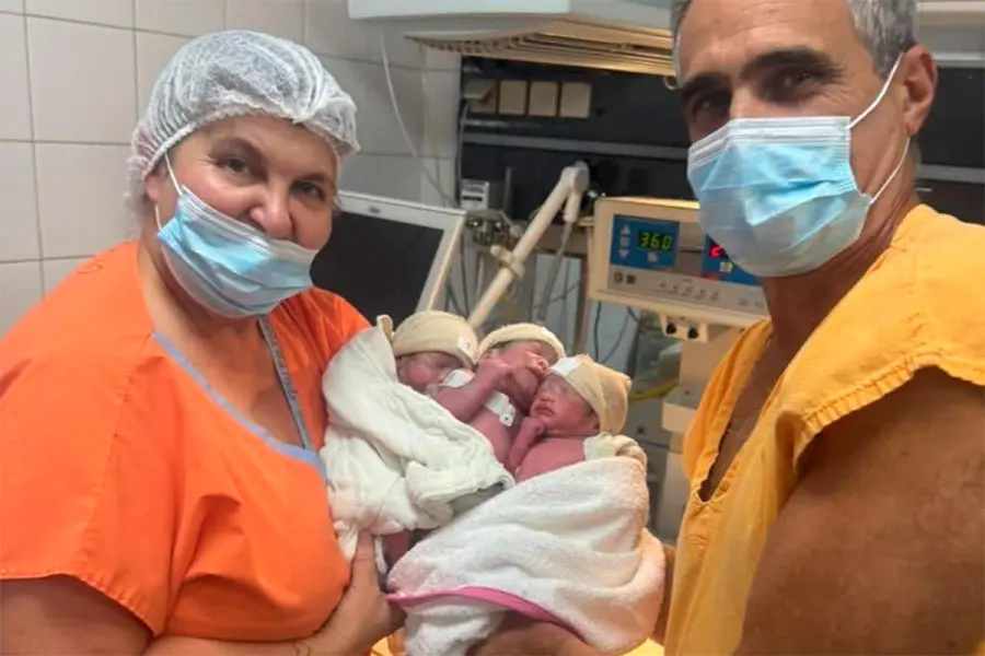 Los trillizos nacidos en Concordia (Facebook Gladis Wallingre)