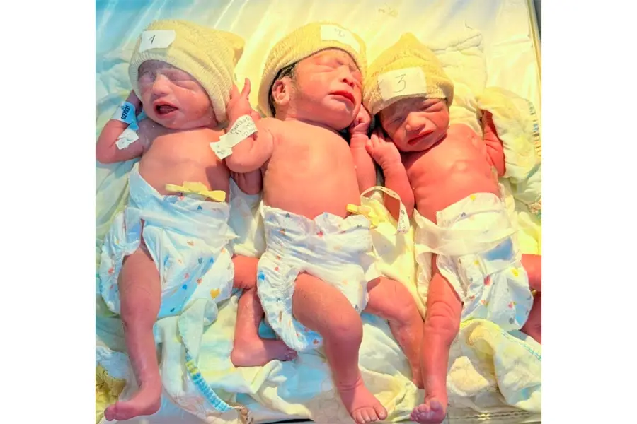 Los trillizos nacidos en Concordia (Facebook Gladis Wallingre)