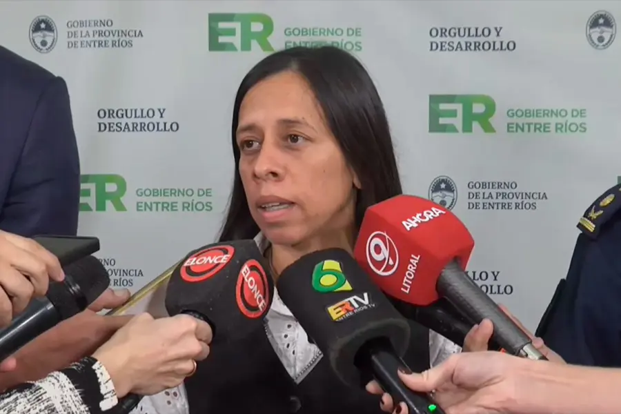 Clarisa Zalazar, Coordinadora de Pol&iacute;ticas Transversales del Consejo General de Educaci&oacute;n. Foto: Elonce.