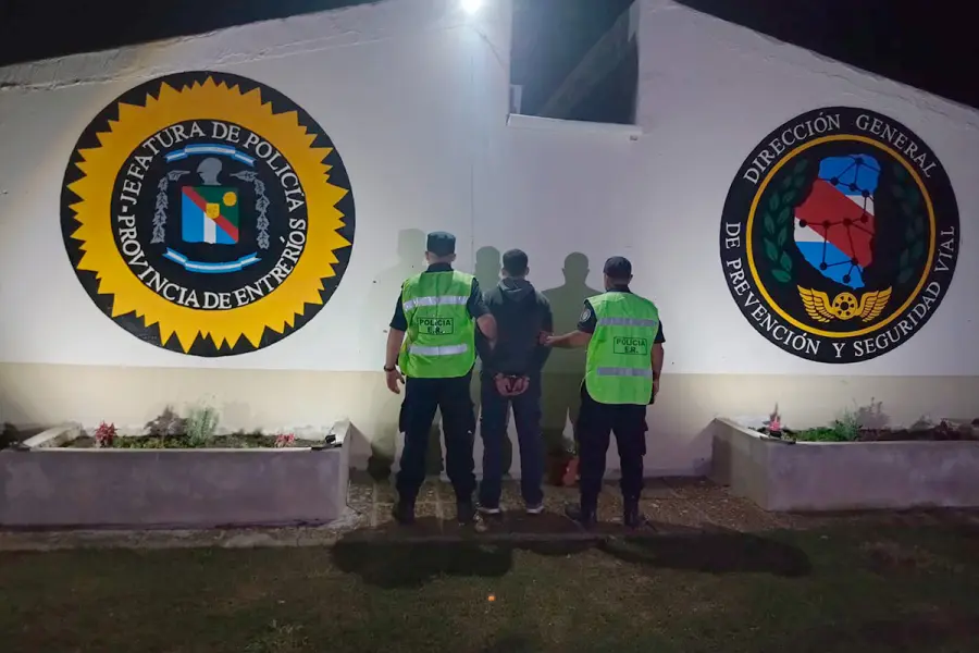 Detenido por estafas (foto Polic&iacute;a de Entre R&iacute;os)