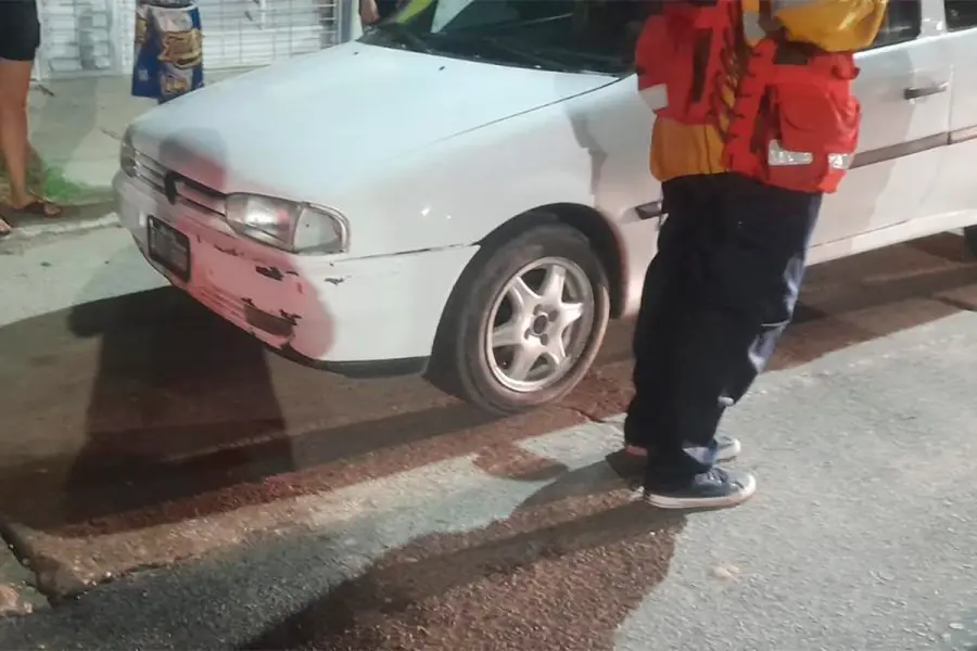 Accidente en calle Larramendi (foto Bomberos Voluntarios)
