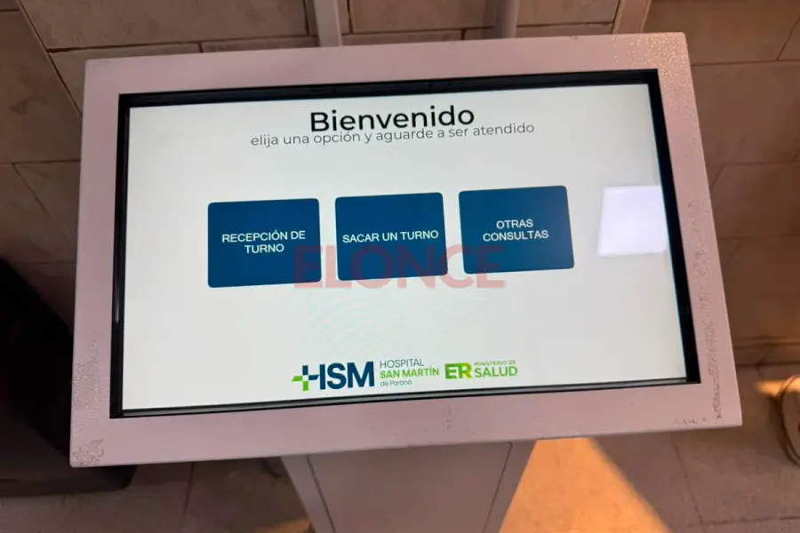 T&oacute;tem digital en hospital San Mart&iacute;n (foto Elonce)