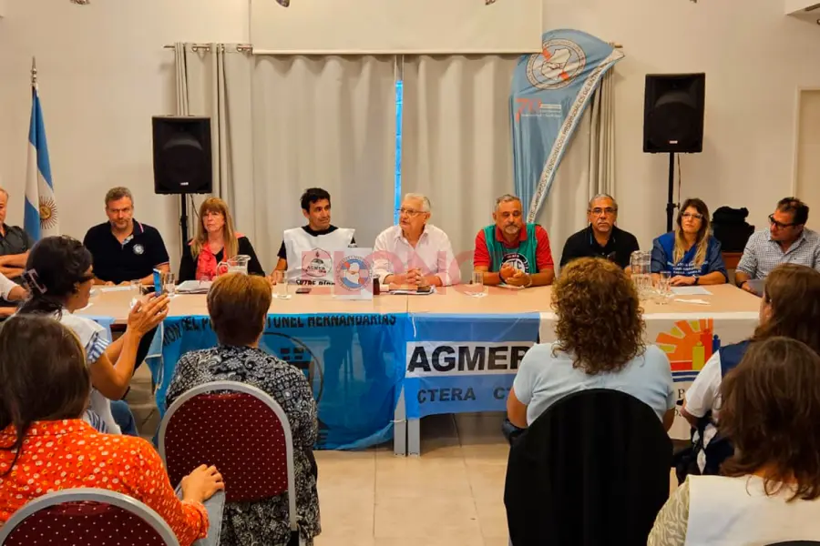 Multisectorial en Defensa de la Caja (foto Elonce)