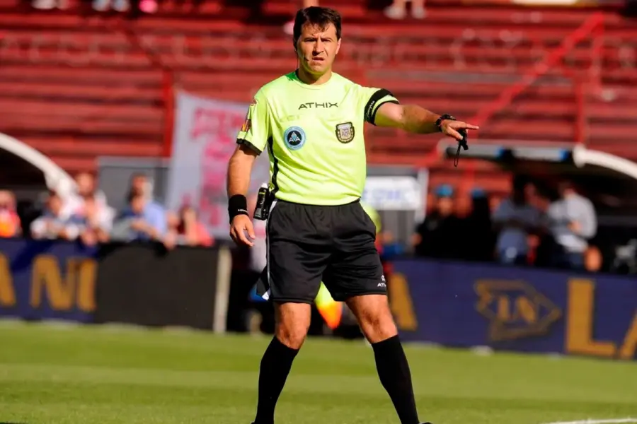 H&eacute;ctor Palleta, &aacute;rbitro del VAR.