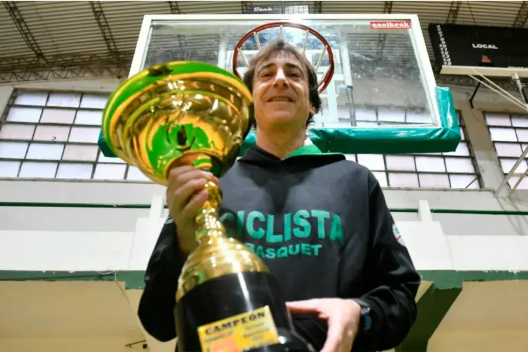 Mariano Passadore: La pasión por el básquet es innata