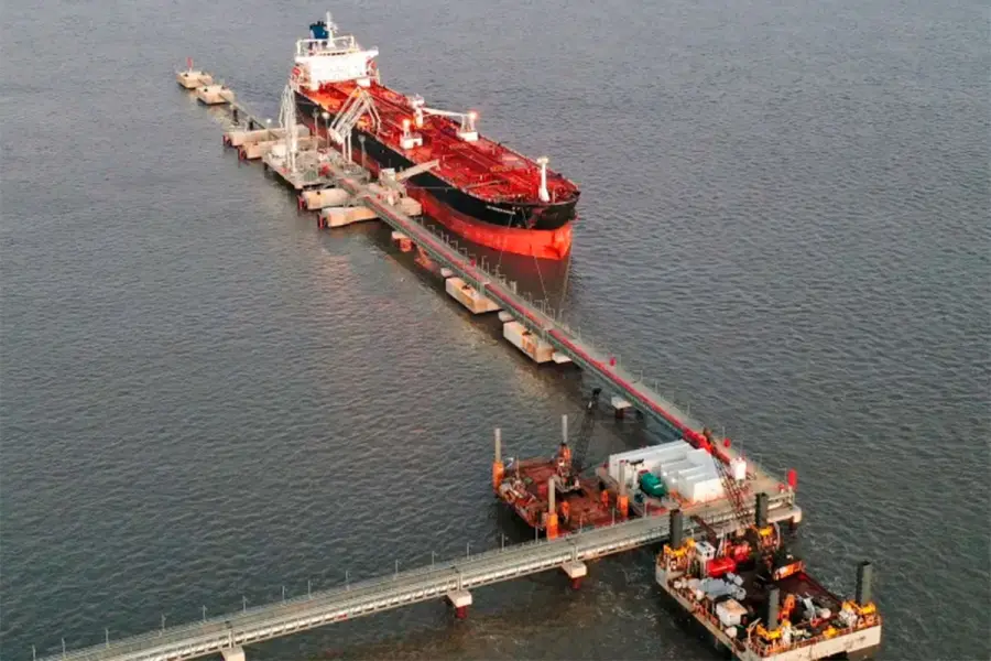 Puerto Rosales, gestiona el 70% del crudo exportado desde la cuenca neuquina.