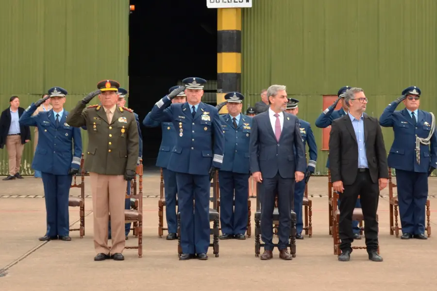 Acto en la Fuerza &Aacute;erea.