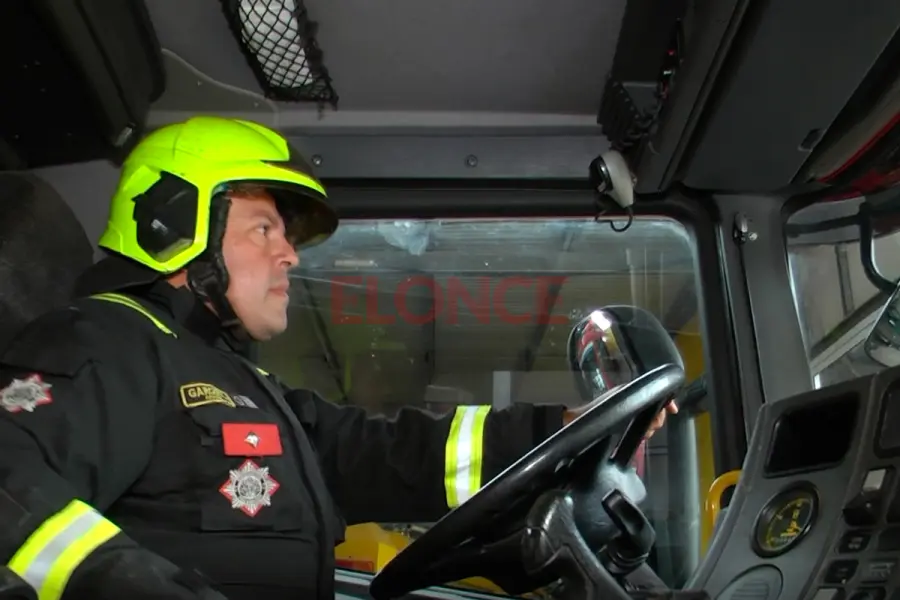 Lucas Garc&iacute;a, bombero voluntario.