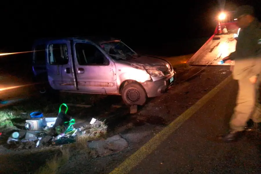 Vuelco sobre Autovía Artigas (foto Policía de Entre Ríos)