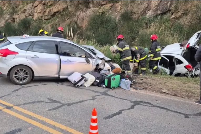 Brutal choque frontal en Buenos Aires con cuatro muertos y tres heridos
