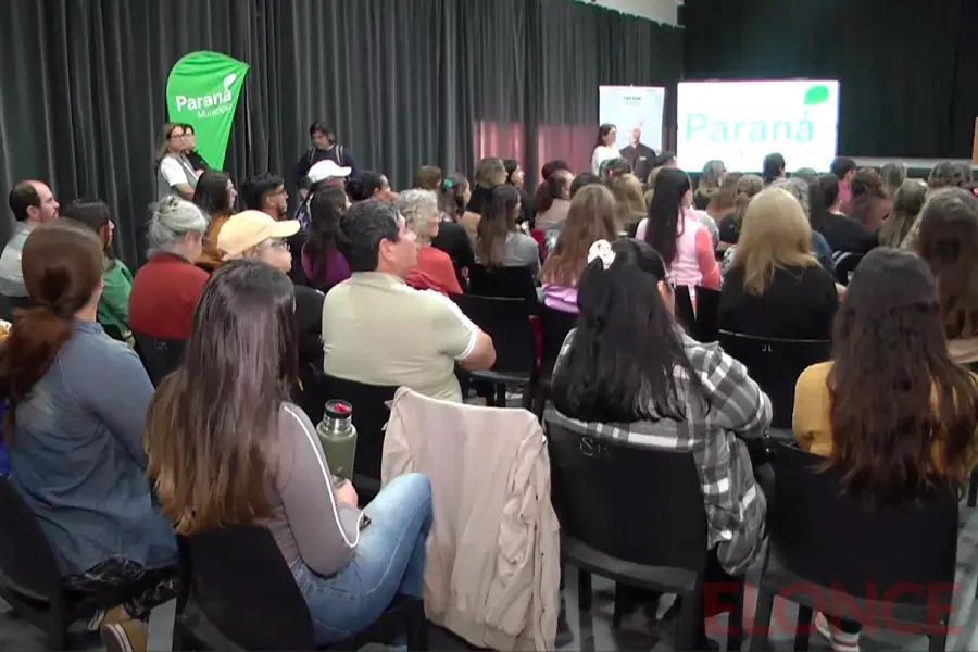 Primer Encuentro de Econom&iacute;a Social (foto Elonce)