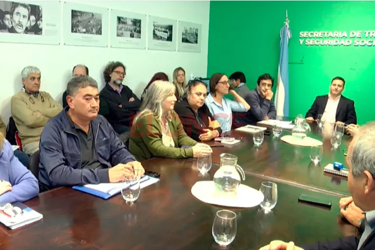Paritaria docente: el Gobierno ofreció un aumento del 6% en dos tramos y los gremios la consideraron insuficiente
