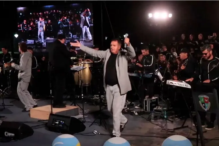 Concierto sinfónico de Los Príncipes, junto a la Orquesta y el Coro Municipal en Crespo