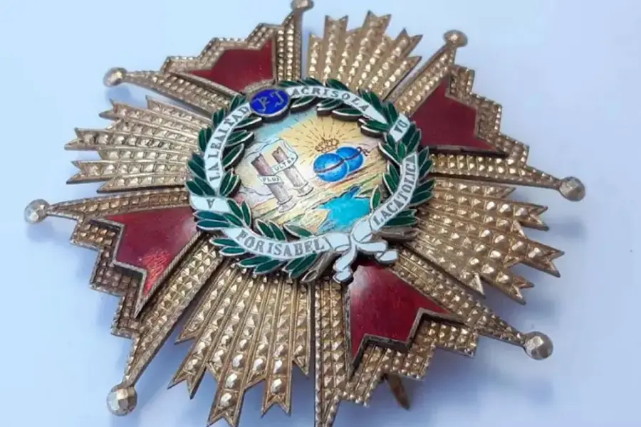 La medalla que recibir&aacute; Mirtha Legrand.