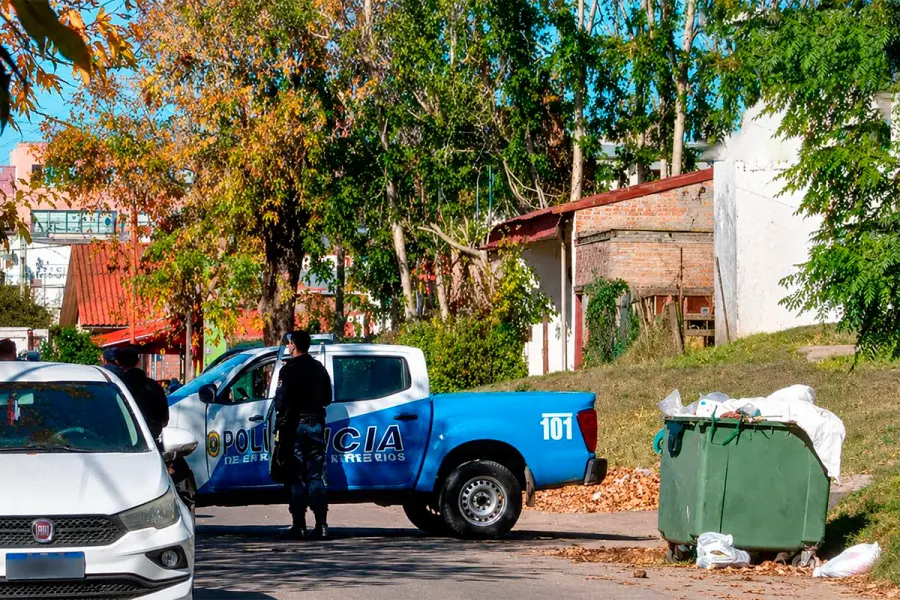 Hallaron un feto dentro de un contenedor de basura en Concepción del Uruguay (foto Arriba La Mañana)