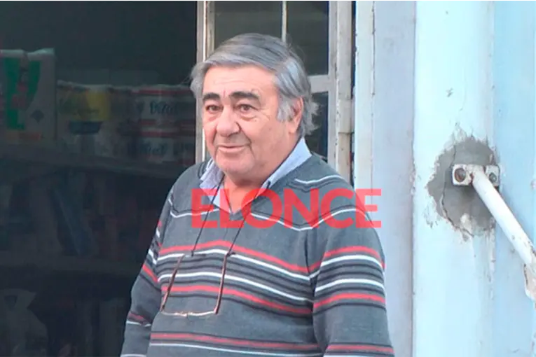 Murió Beto, el querido despensero que cautivó a generaciones de vecinos en una esquina de Paraná