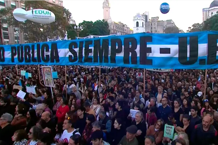 El gobierno nacional calificó de opositora la Marcha Federal Universitaria