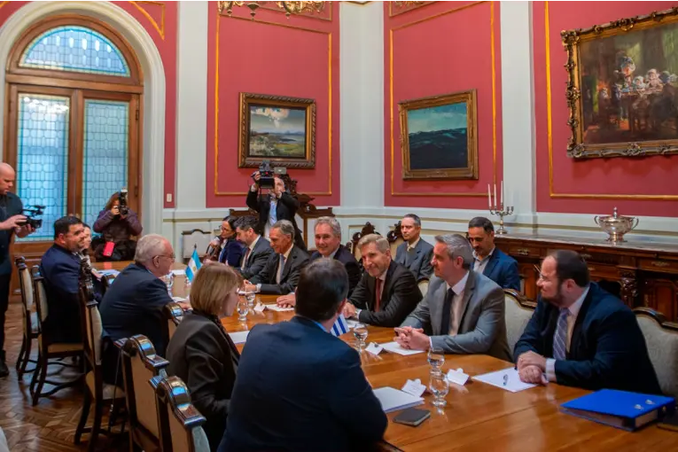 Avanzan las gestiones para analizar alternativas de localización de la refinería en Paysandú