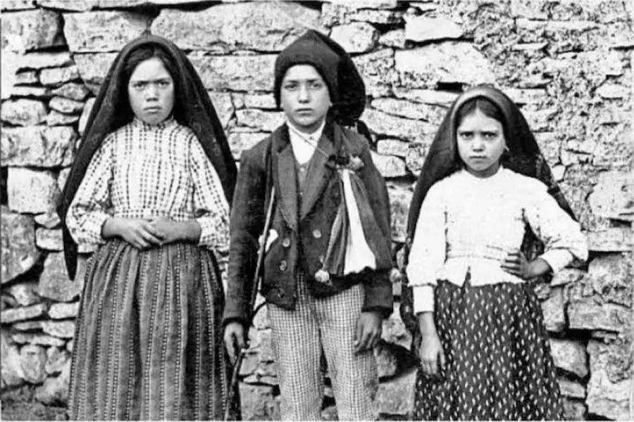 Los tres pastorcitos que vieron a la Virgen