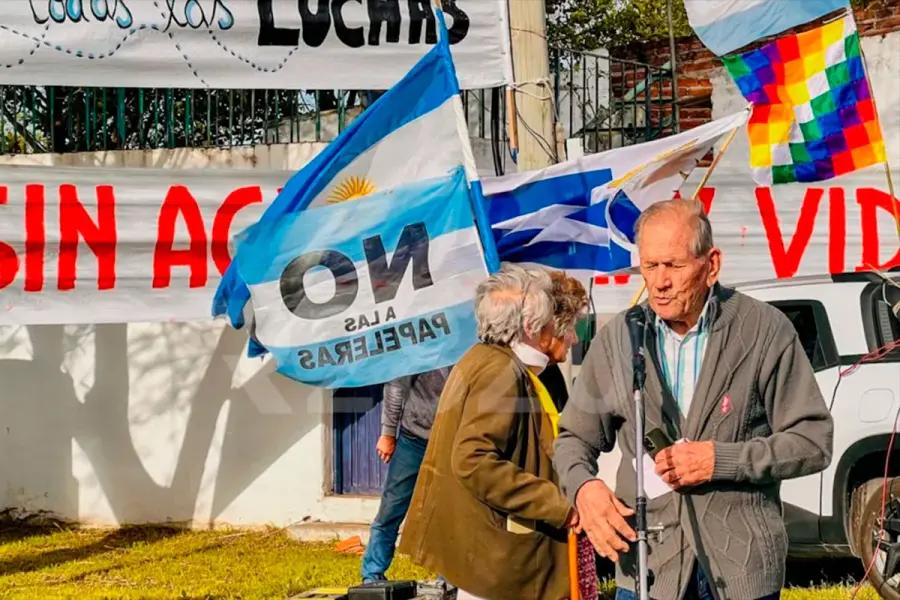 (Foto: R2820).